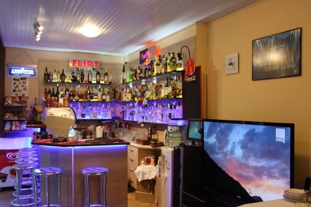 Italia Hotel เนเซบาร์ ภายนอก รูปภาพ