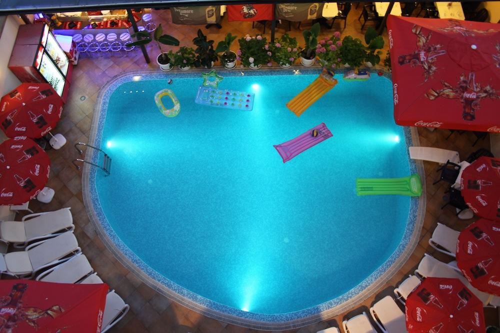 Italia Hotel เนเซบาร์ ภายนอก รูปภาพ