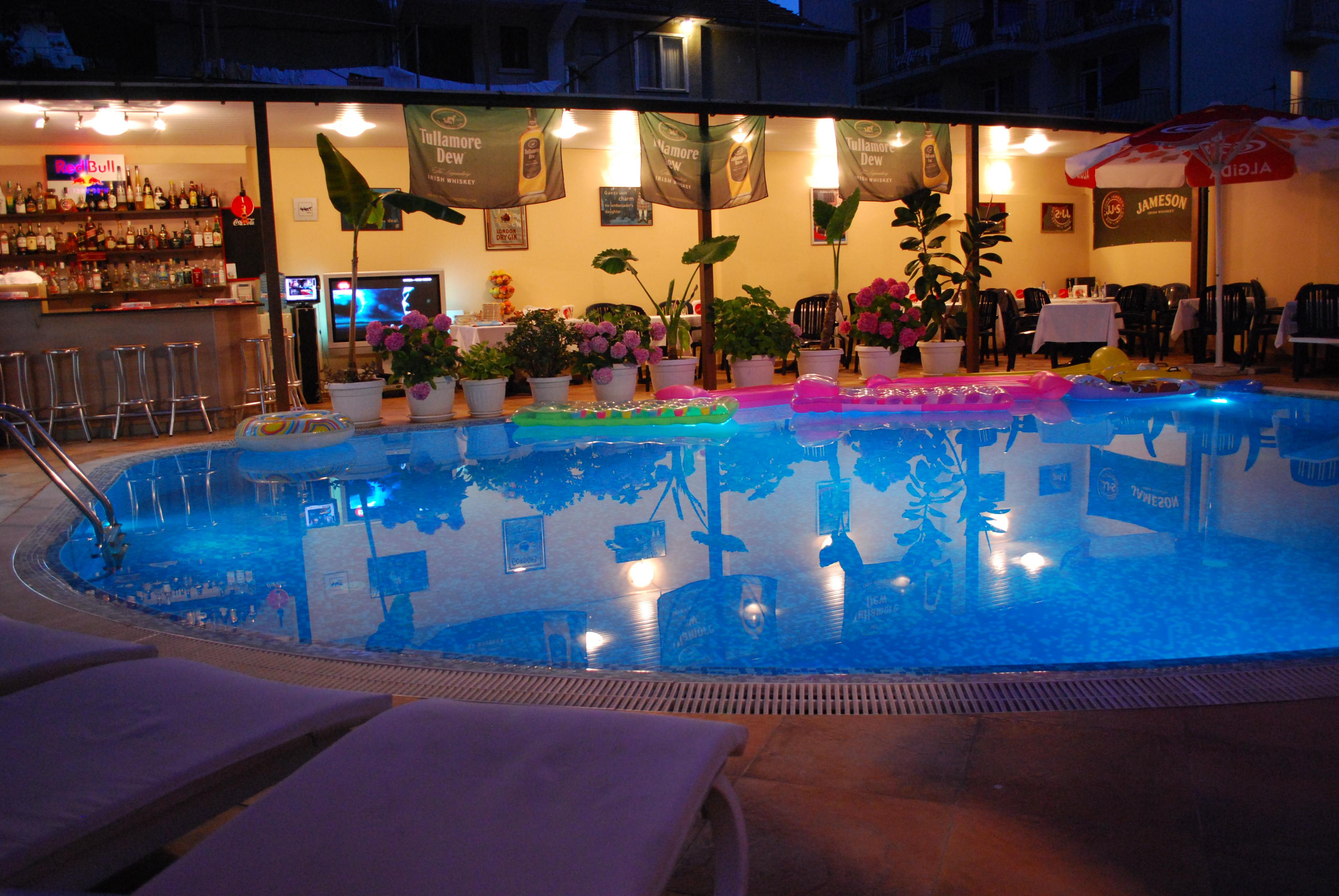 Italia Hotel เนเซบาร์ ภายนอก รูปภาพ
