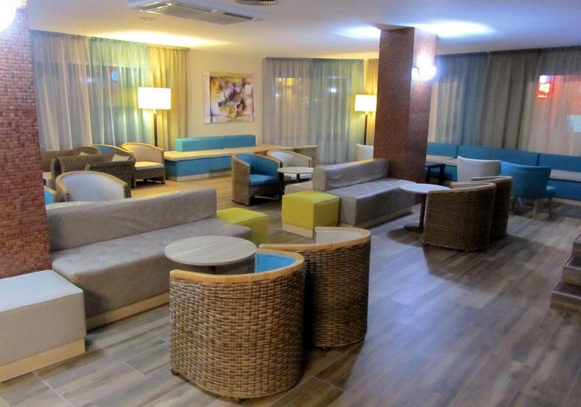 Italia Hotel เนเซบาร์ ภายนอก รูปภาพ